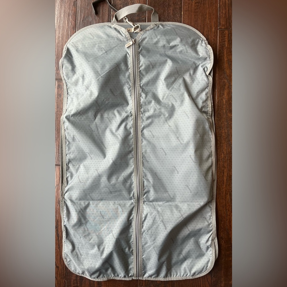 The Pathfinder Garment Bag